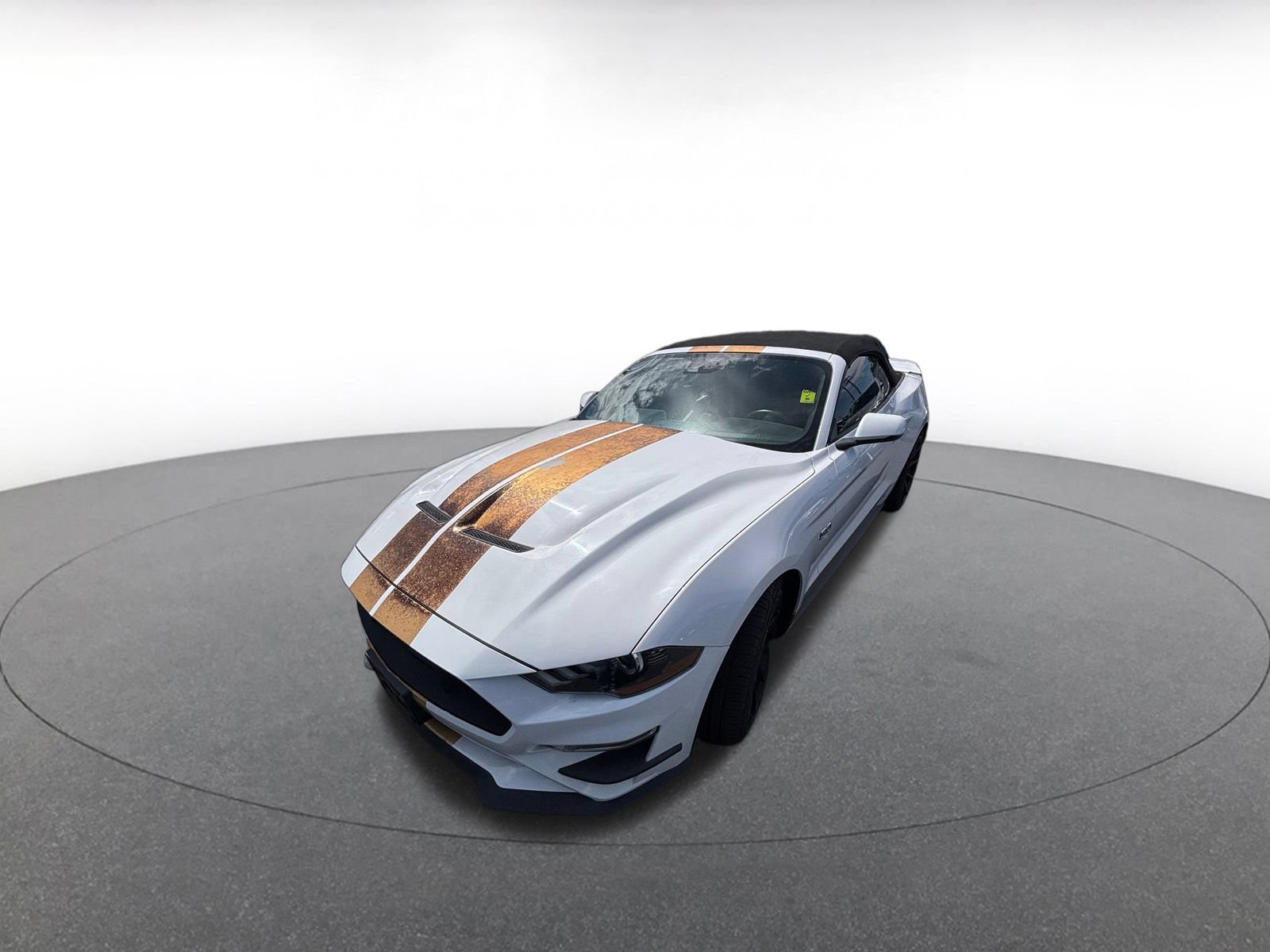 Thumbnail: 2022 Ford Mustang - 6
