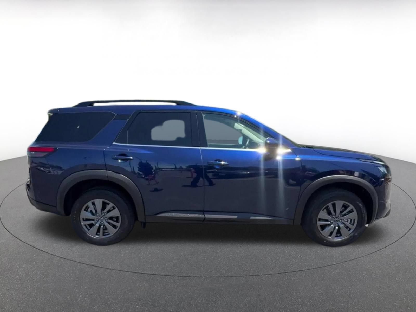 Thumbnail: 2025 Nissan Pathfinder - 16