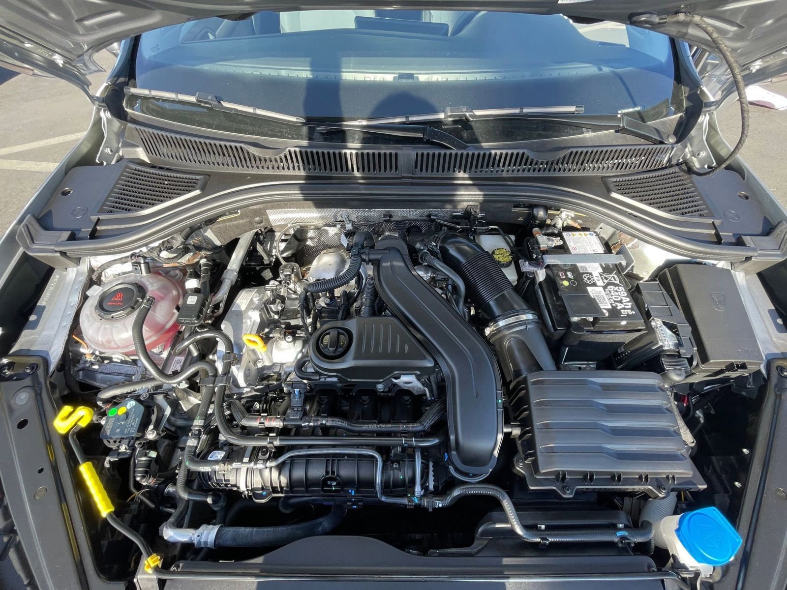 Thumbnail: 2025 Volkswagen Jetta - 32