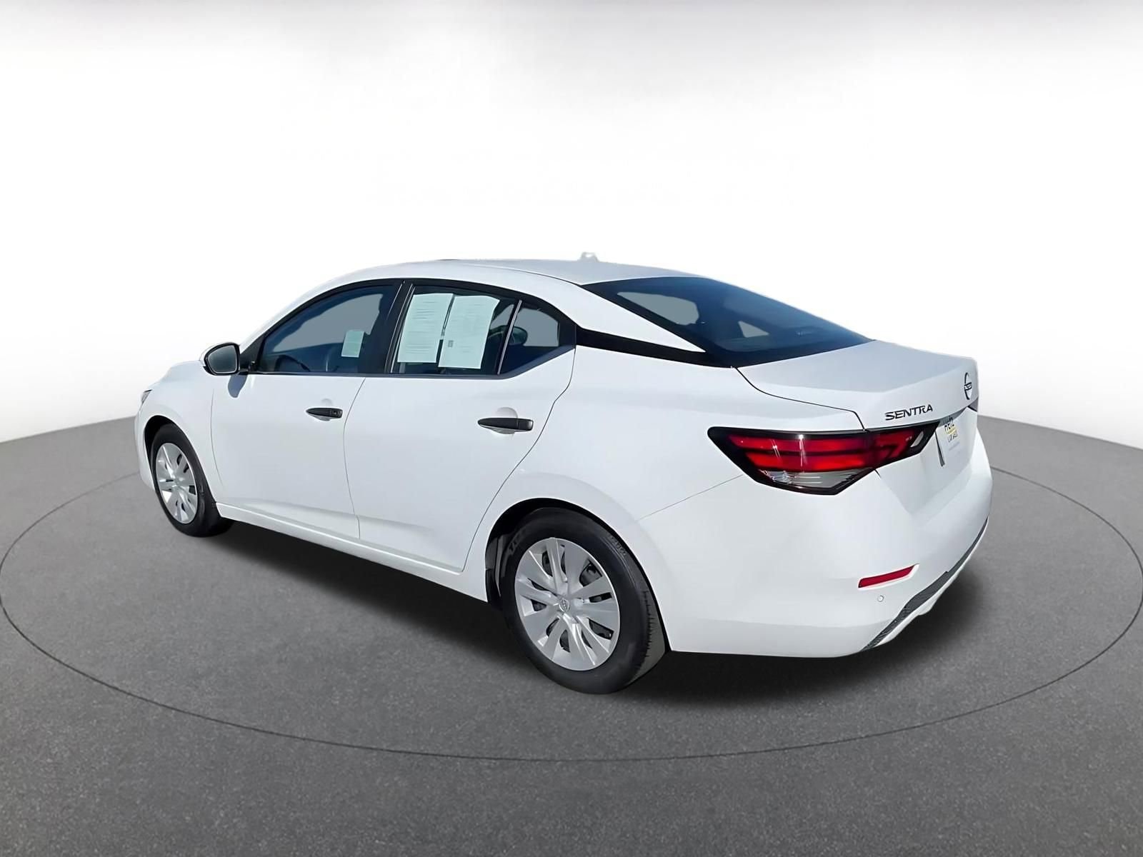 Thumbnail: 2025 Nissan Sentra - 10