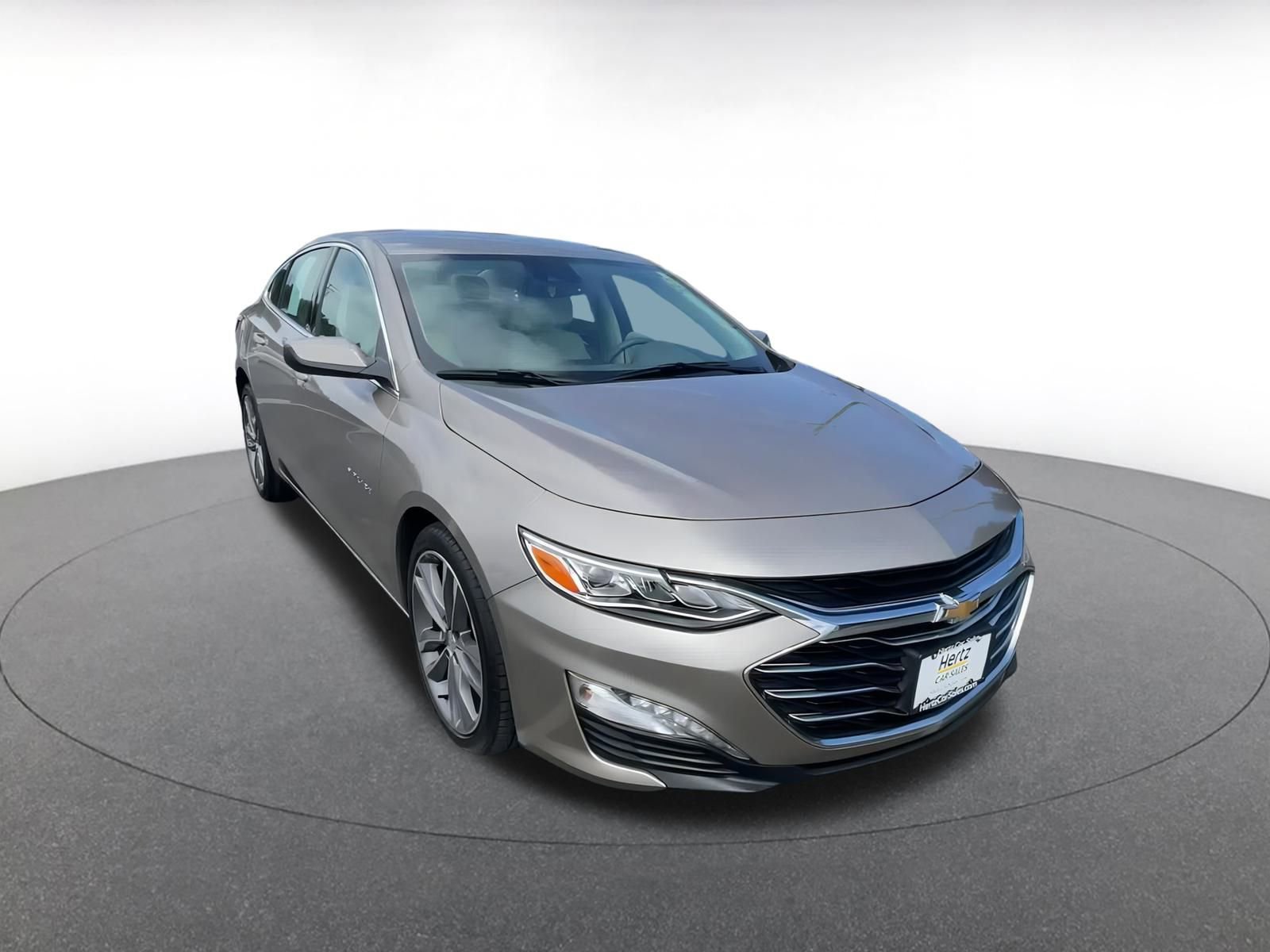 Thumbnail: 2024 Chevrolet Malibu - 3