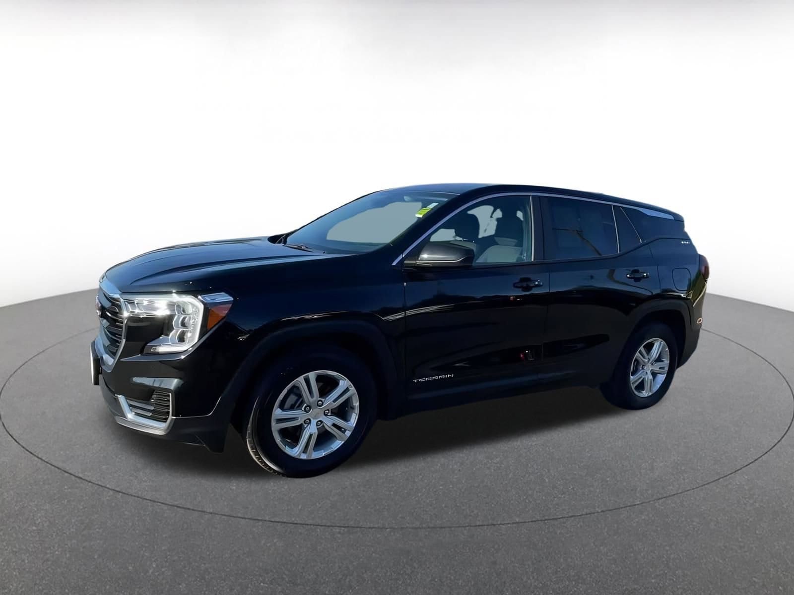 Thumbnail: 2024 GMC Terrain - 8