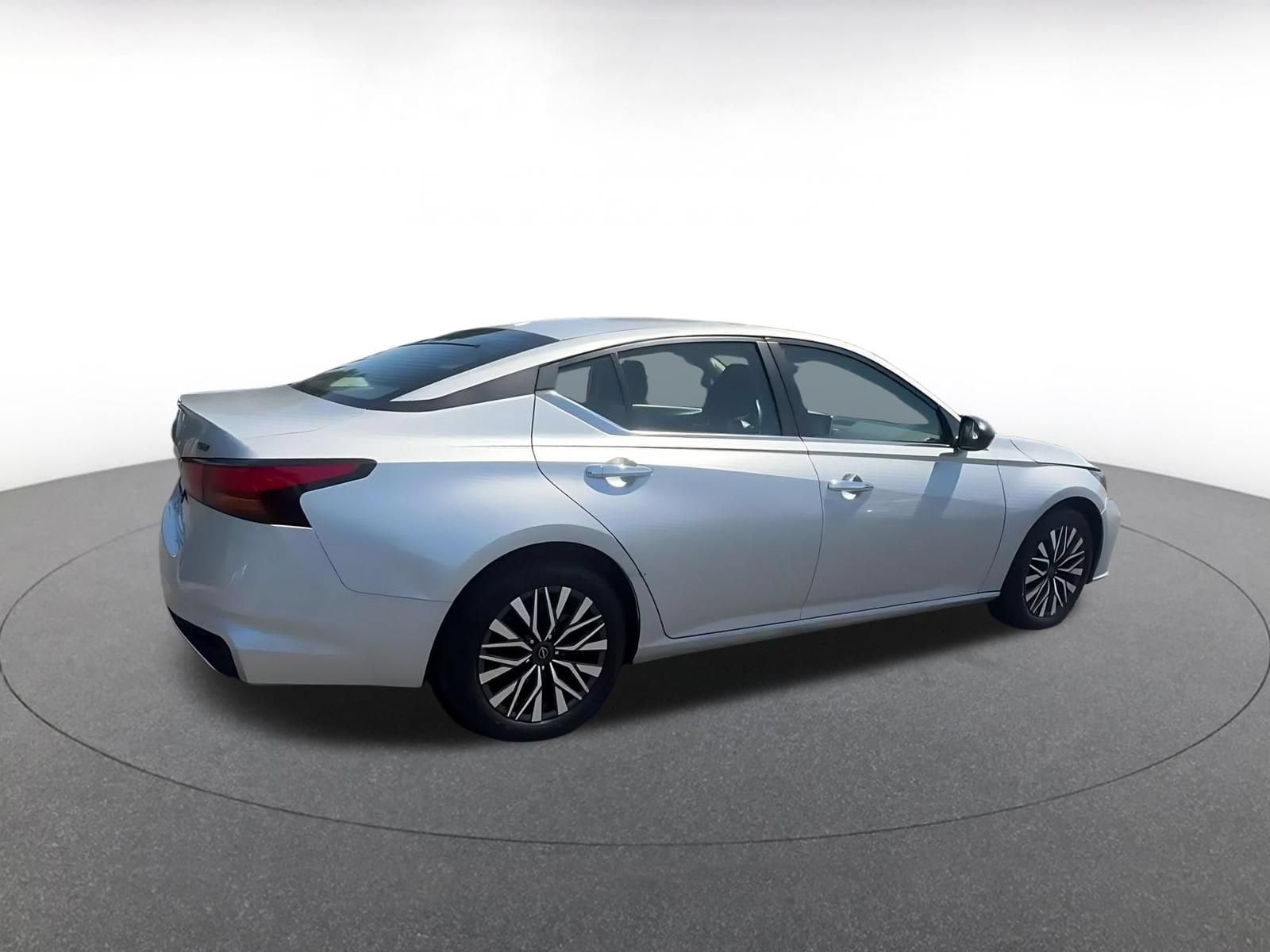Thumbnail: 2024 Nissan Altima - 15