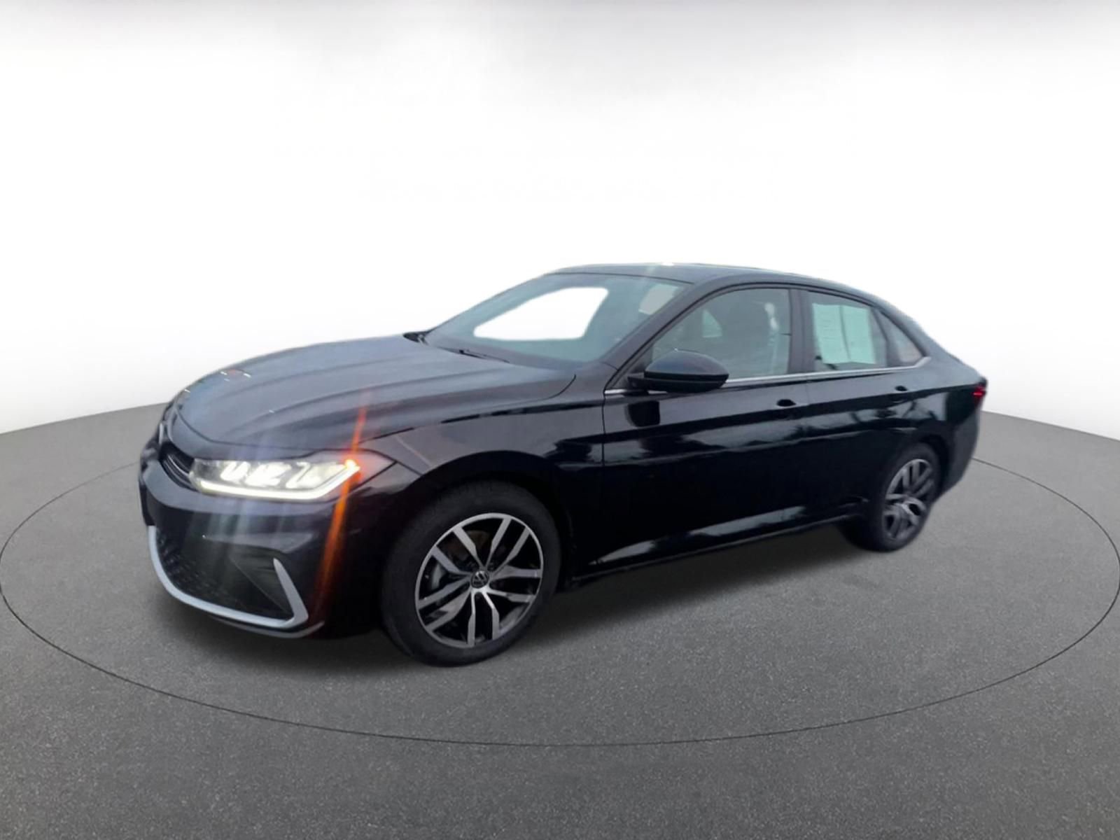 Thumbnail: 2025 Volkswagen Jetta - 8