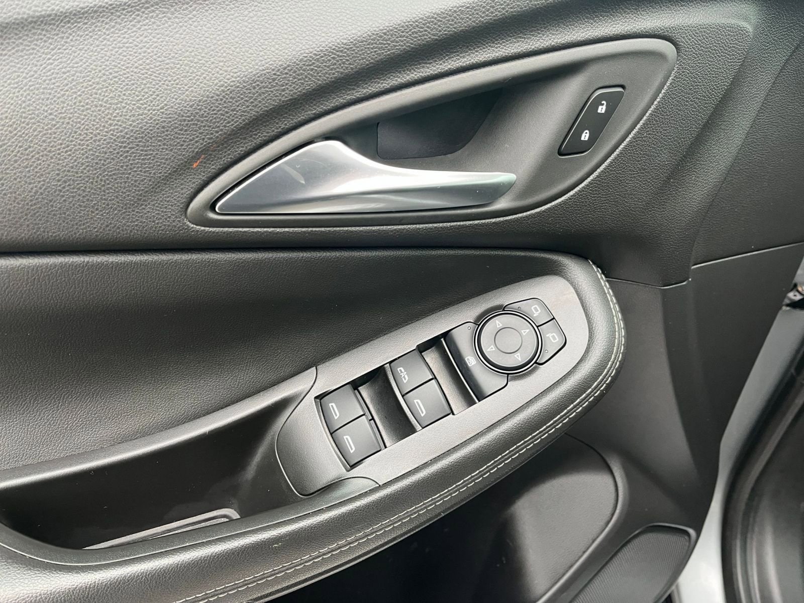 Thumbnail: 2025 Buick Encore GX - 20