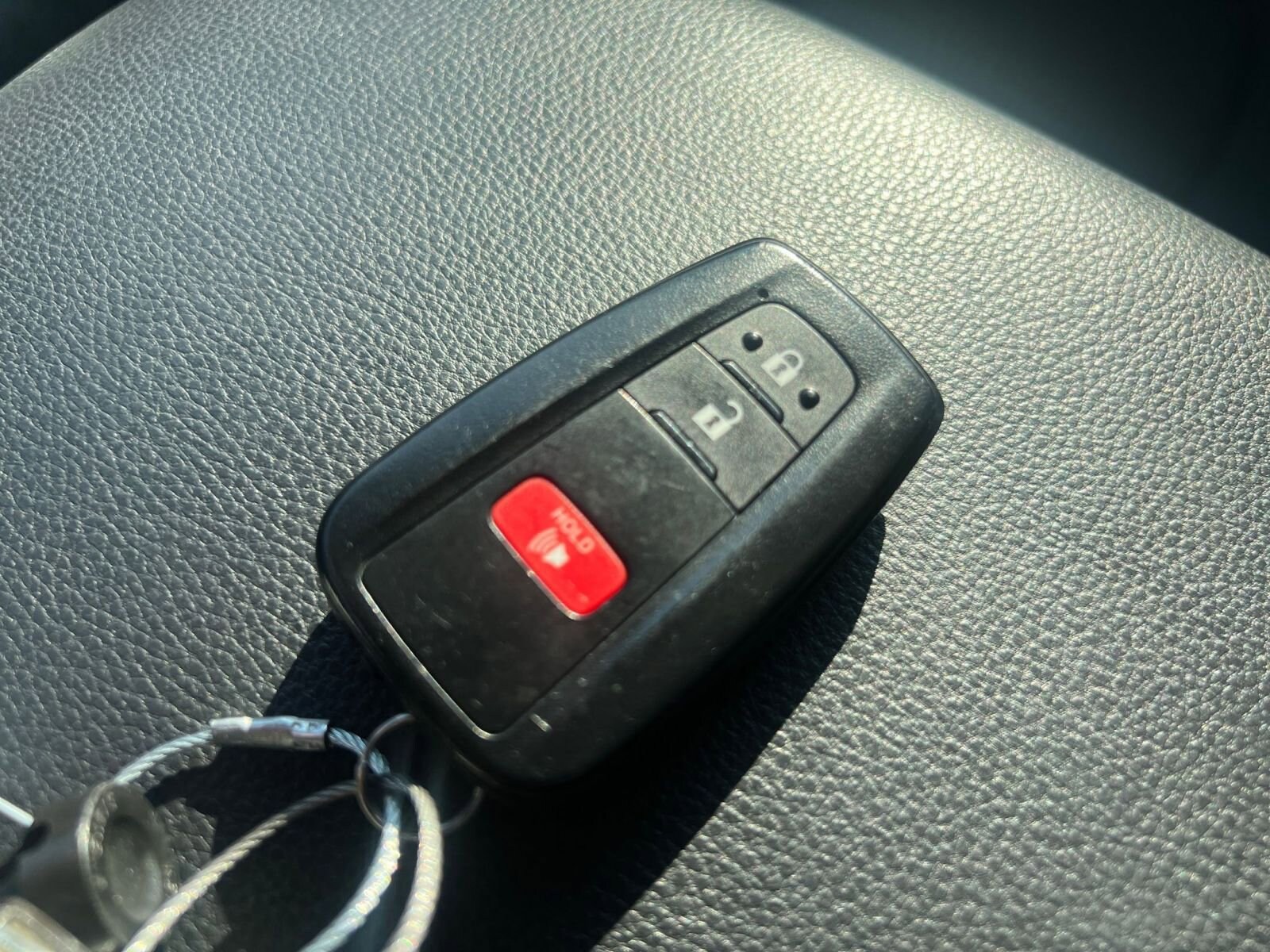 Thumbnail: 2025 Toyota RAV4 - 22