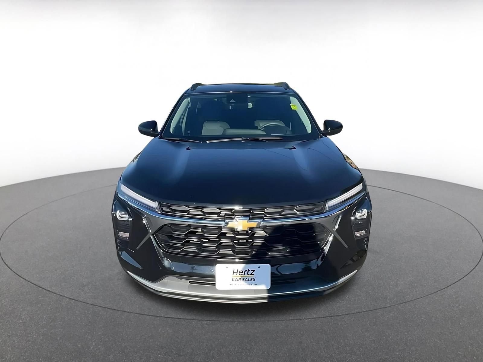 Thumbnail: 2025 Chevrolet Trax - 4