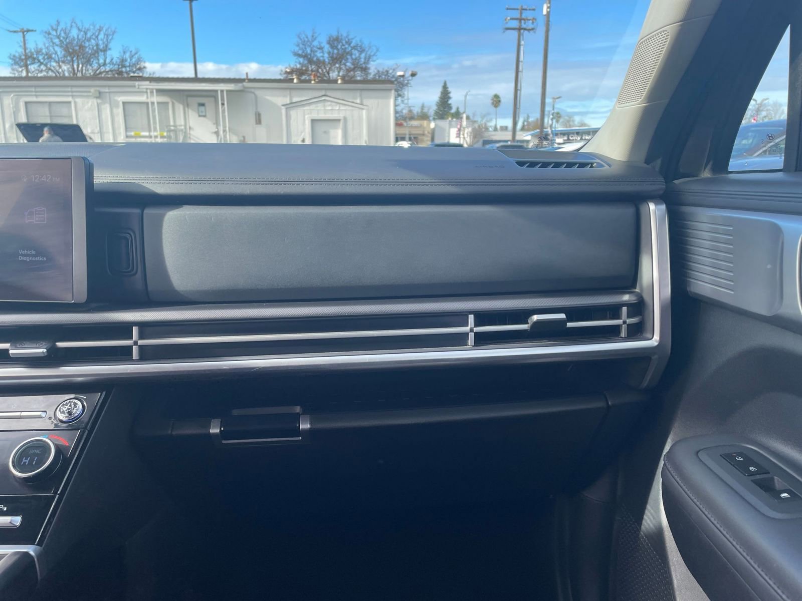 Thumbnail: 2025 Hyundai Santa Fe - 35