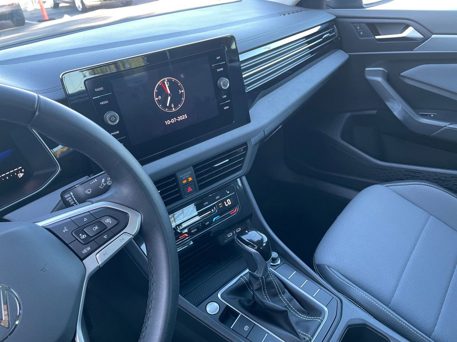 Thumbnail: 2025 Volkswagen Jetta - 18