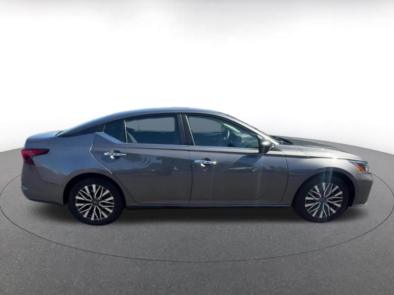 Thumbnail: 2025 Nissan Altima - 16