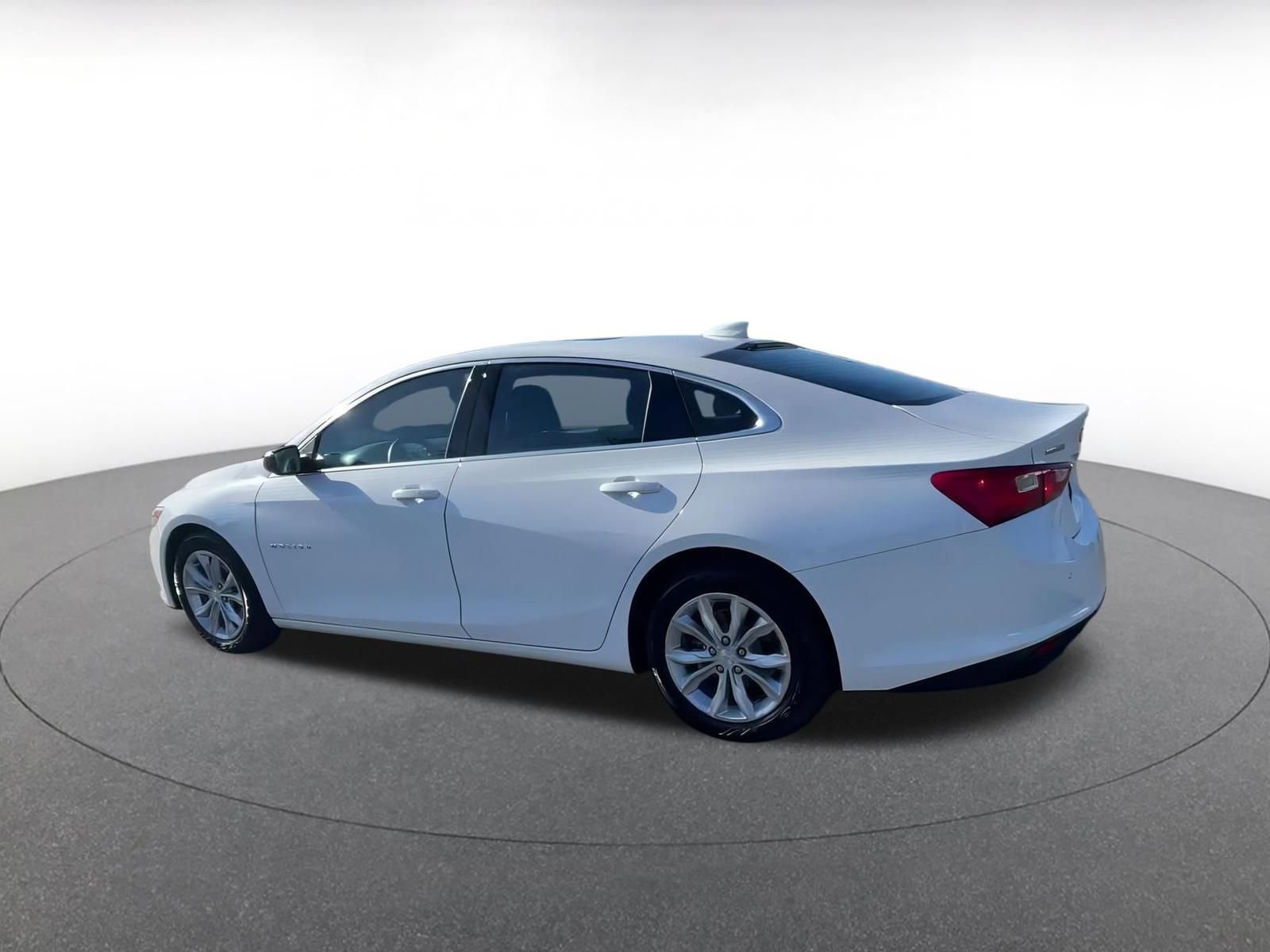 2024 Chevrolet Malibu LT 10