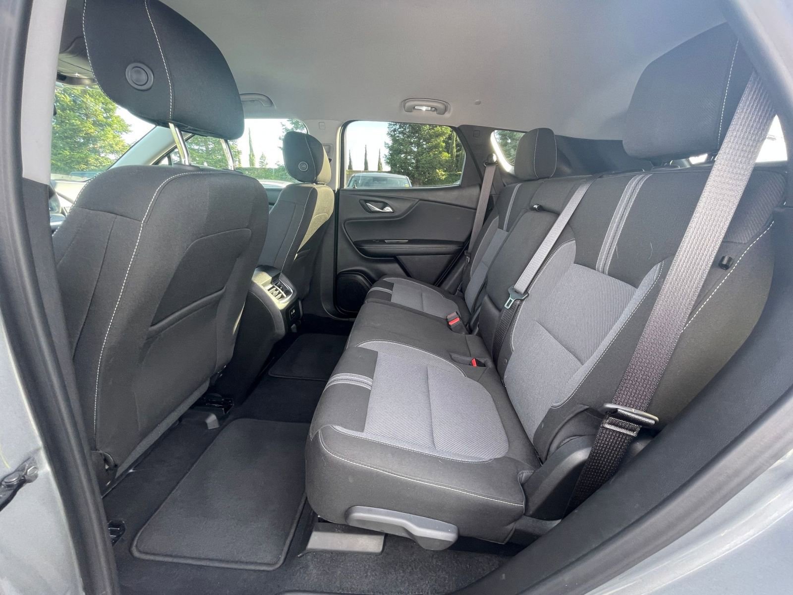 Thumbnail: 2025 Chevrolet Blazer - 21