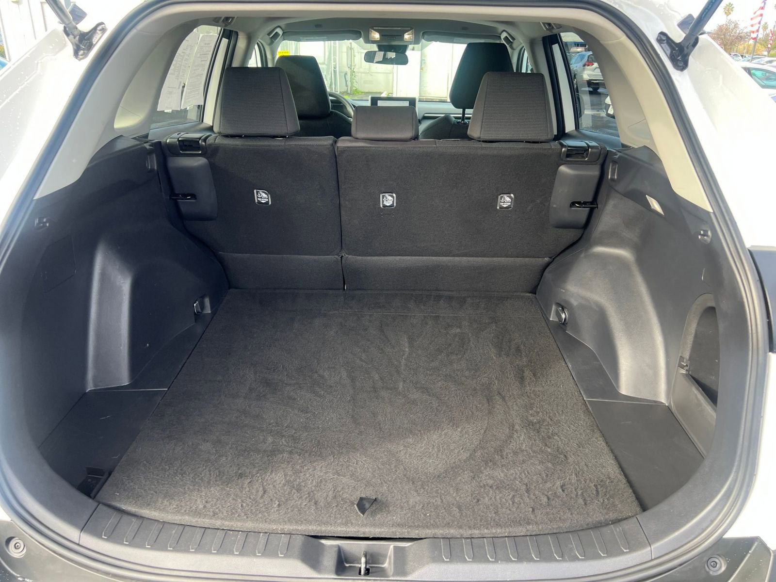 Thumbnail: 2025 Toyota RAV4 - 31