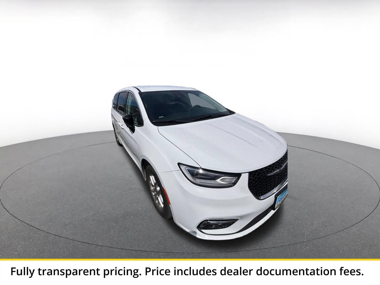 Thumbnail: 2024 Chrysler Pacifica - 1