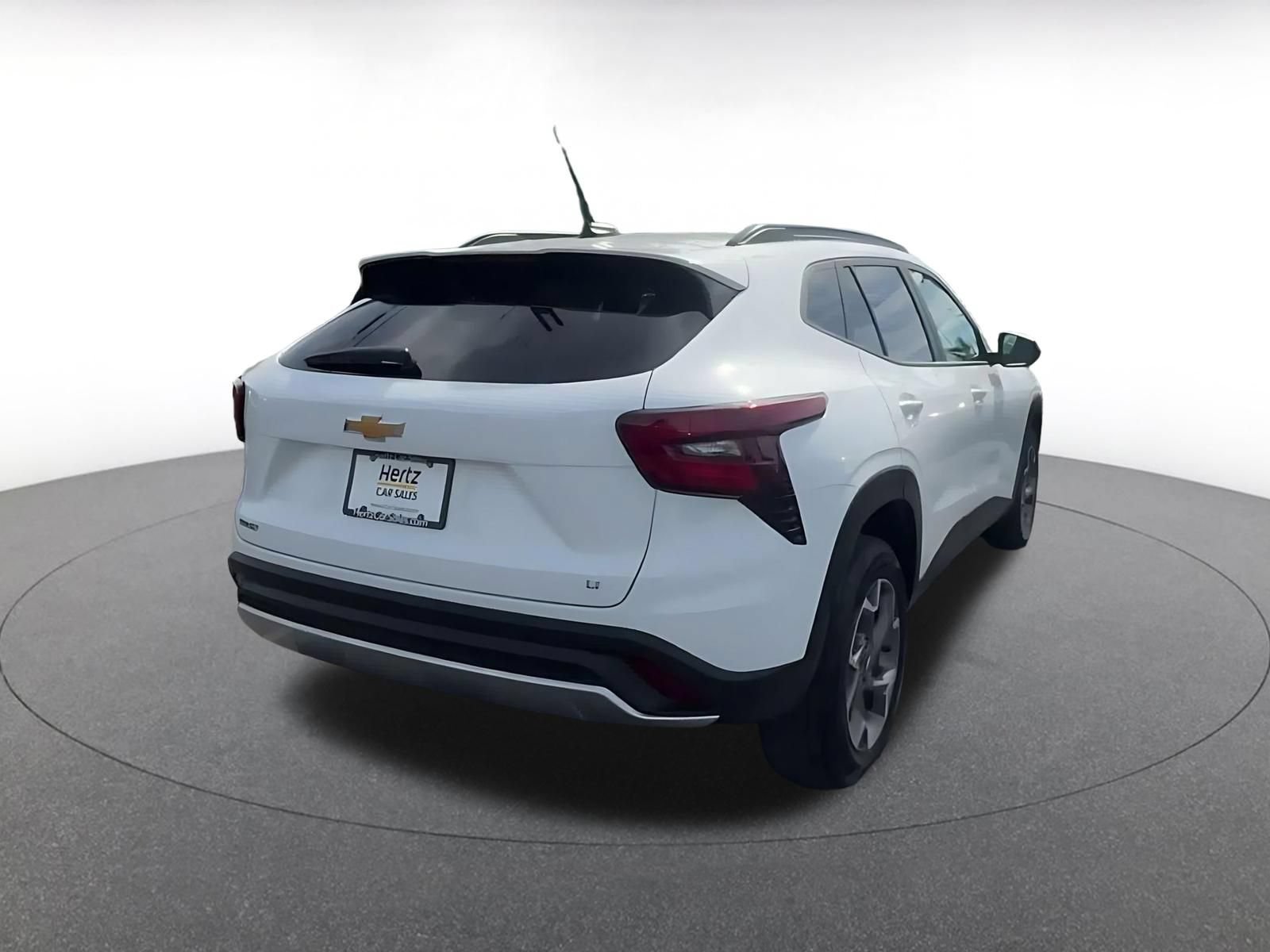 Thumbnail: 2025 Chevrolet Trax - 13