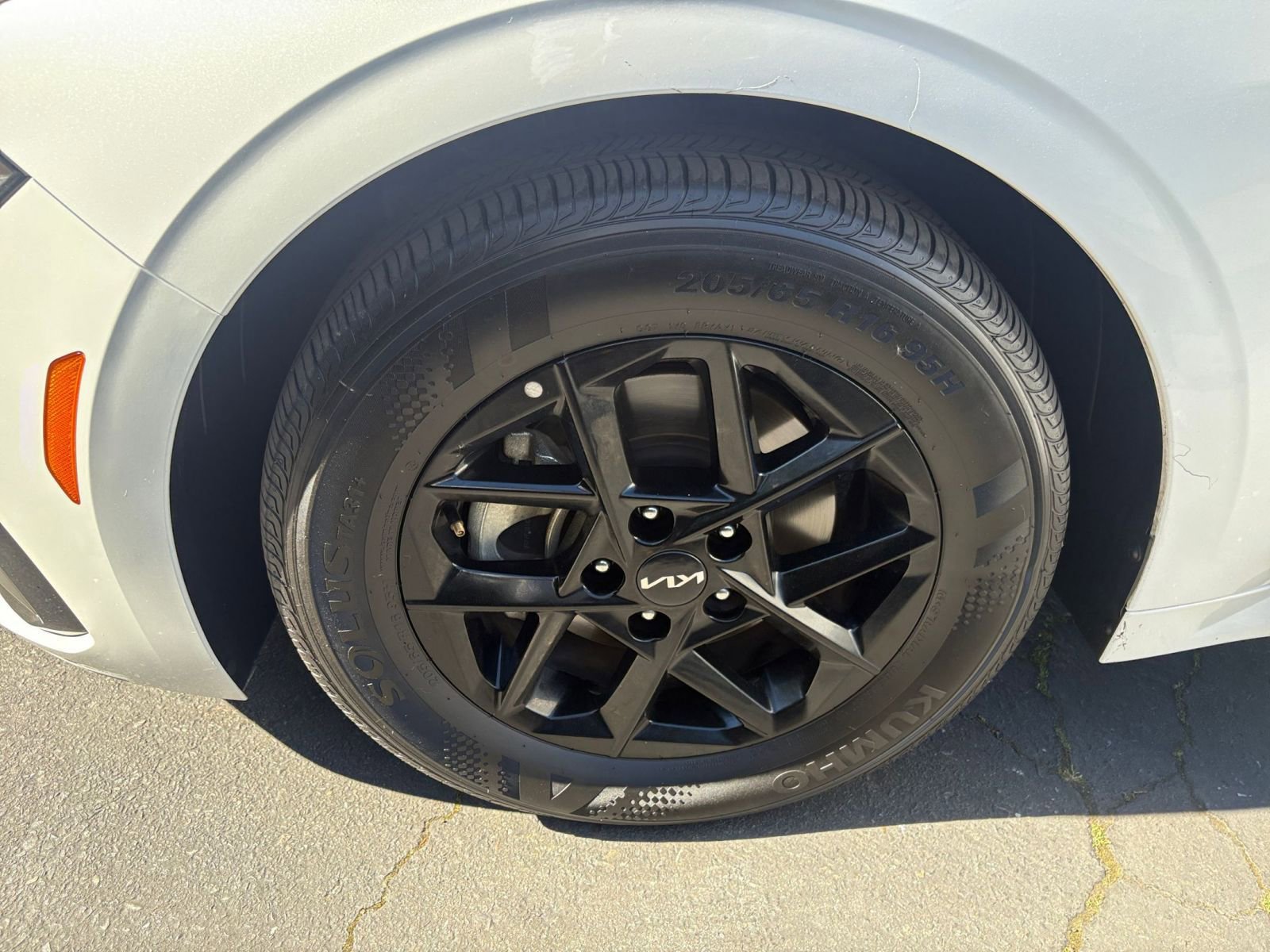 Thumbnail: 2025 Kia K5 - 29