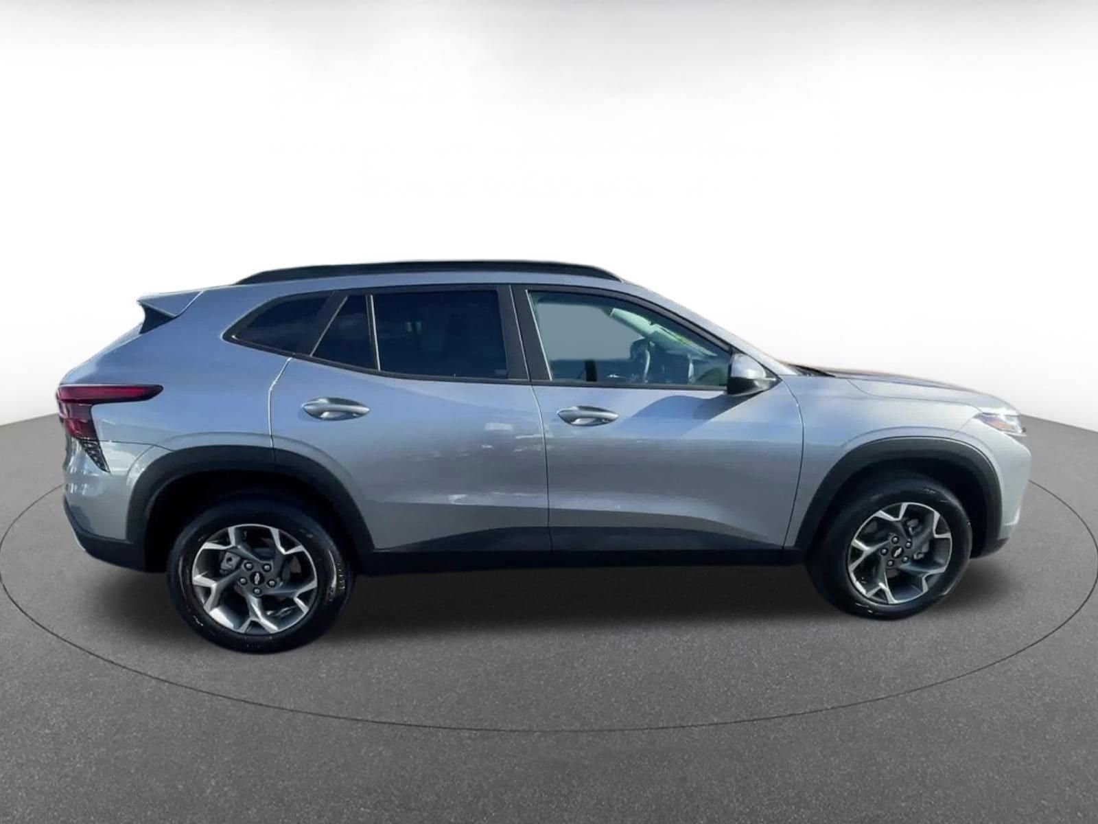 Thumbnail: 2025 Chevrolet Trax - 16