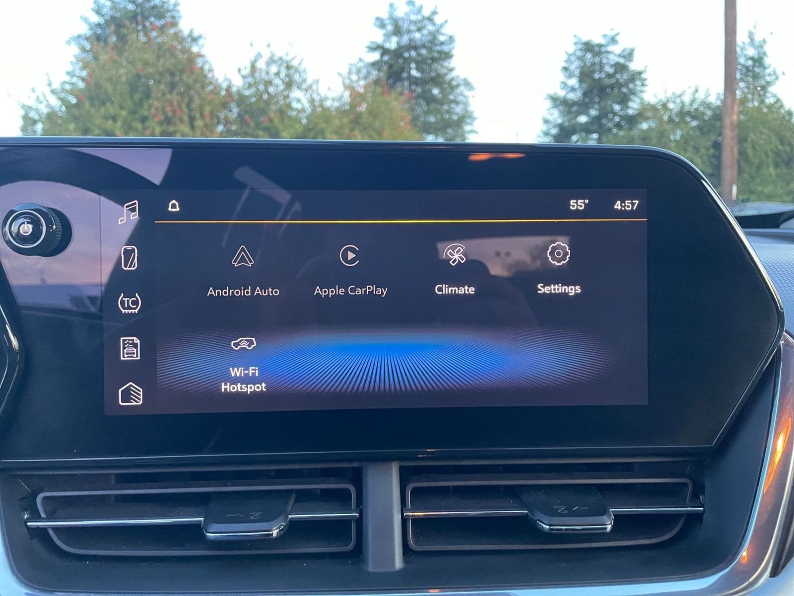 Thumbnail: 2025 Chevrolet Trax - 21