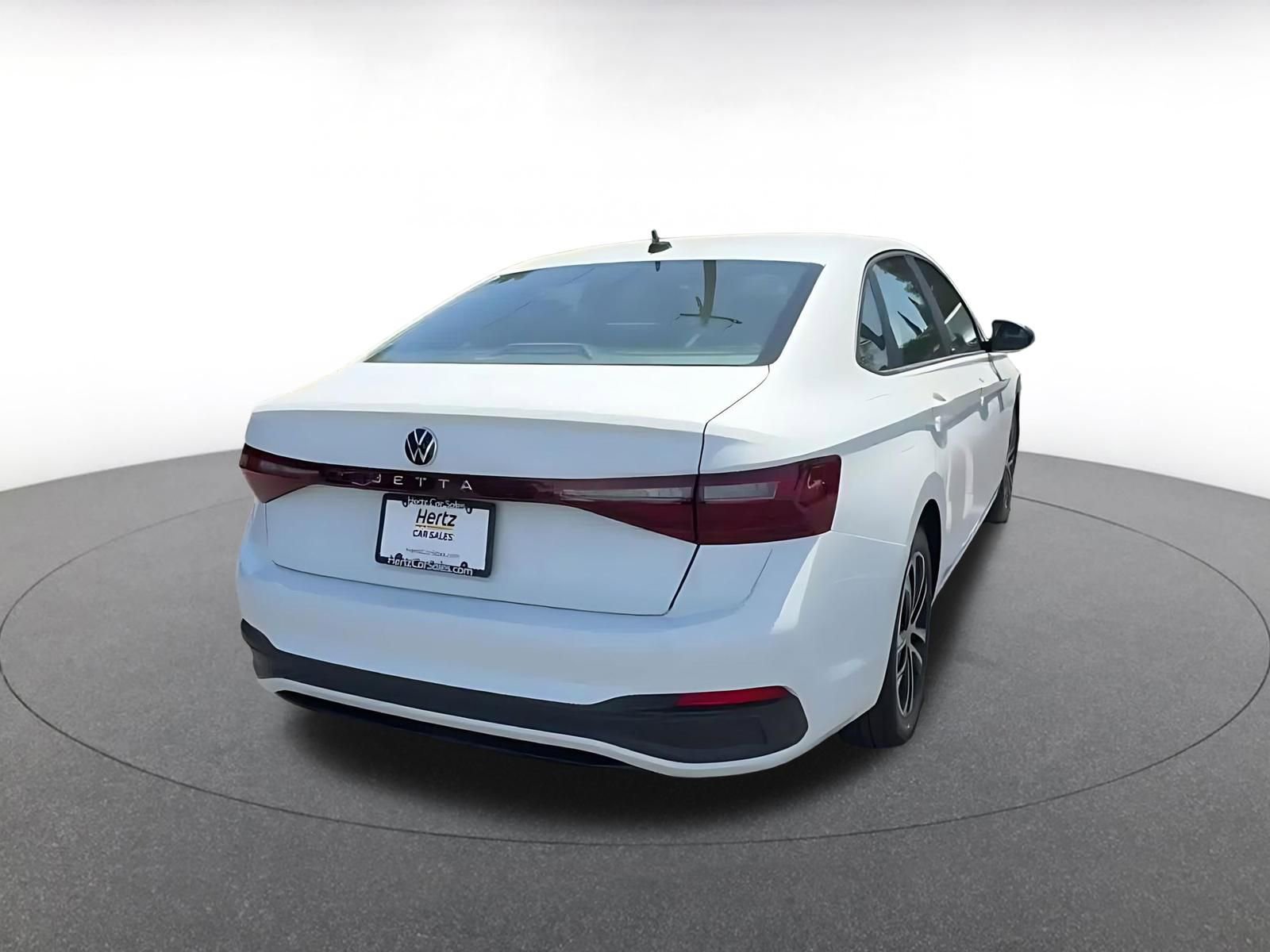 Thumbnail: 2025 Volkswagen Jetta - 14