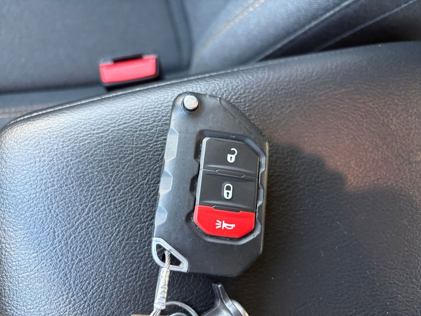 Thumbnail: 2025 Jeep Wrangler - 21