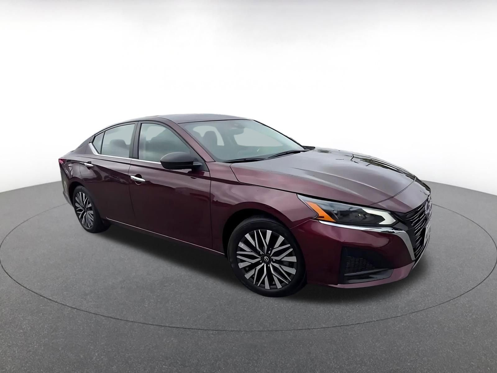 Thumbnail: 2025 Nissan Altima - 2