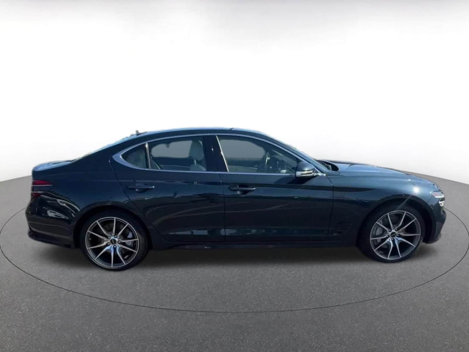 Thumbnail: 2025 Genesis G70 - 15