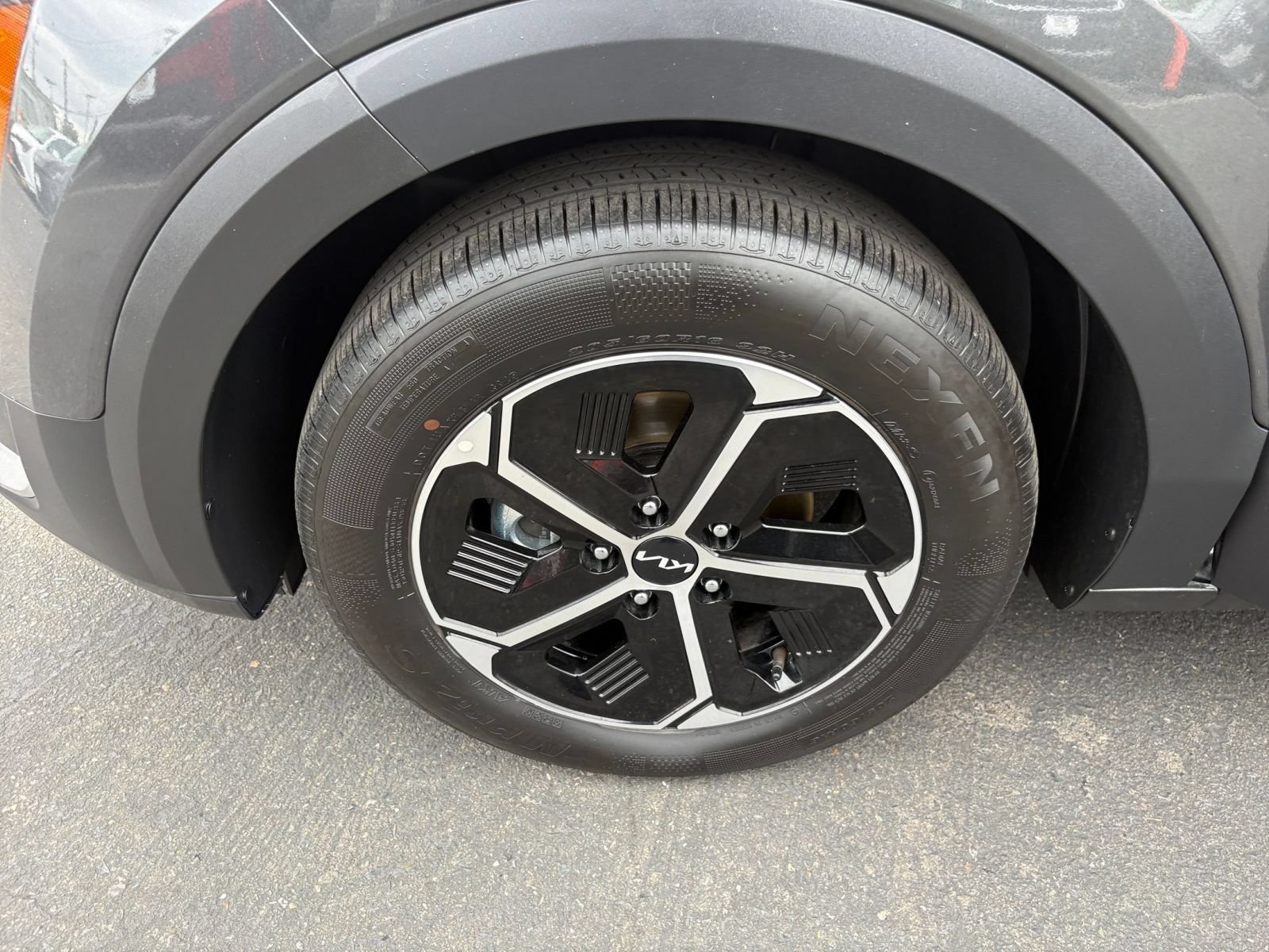 Thumbnail: 2026 Kia Niro - 28
