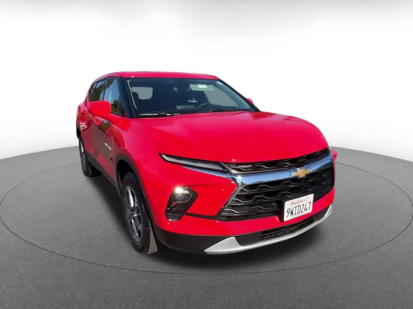 Thumbnail: 2026 Chevrolet Blazer - 3