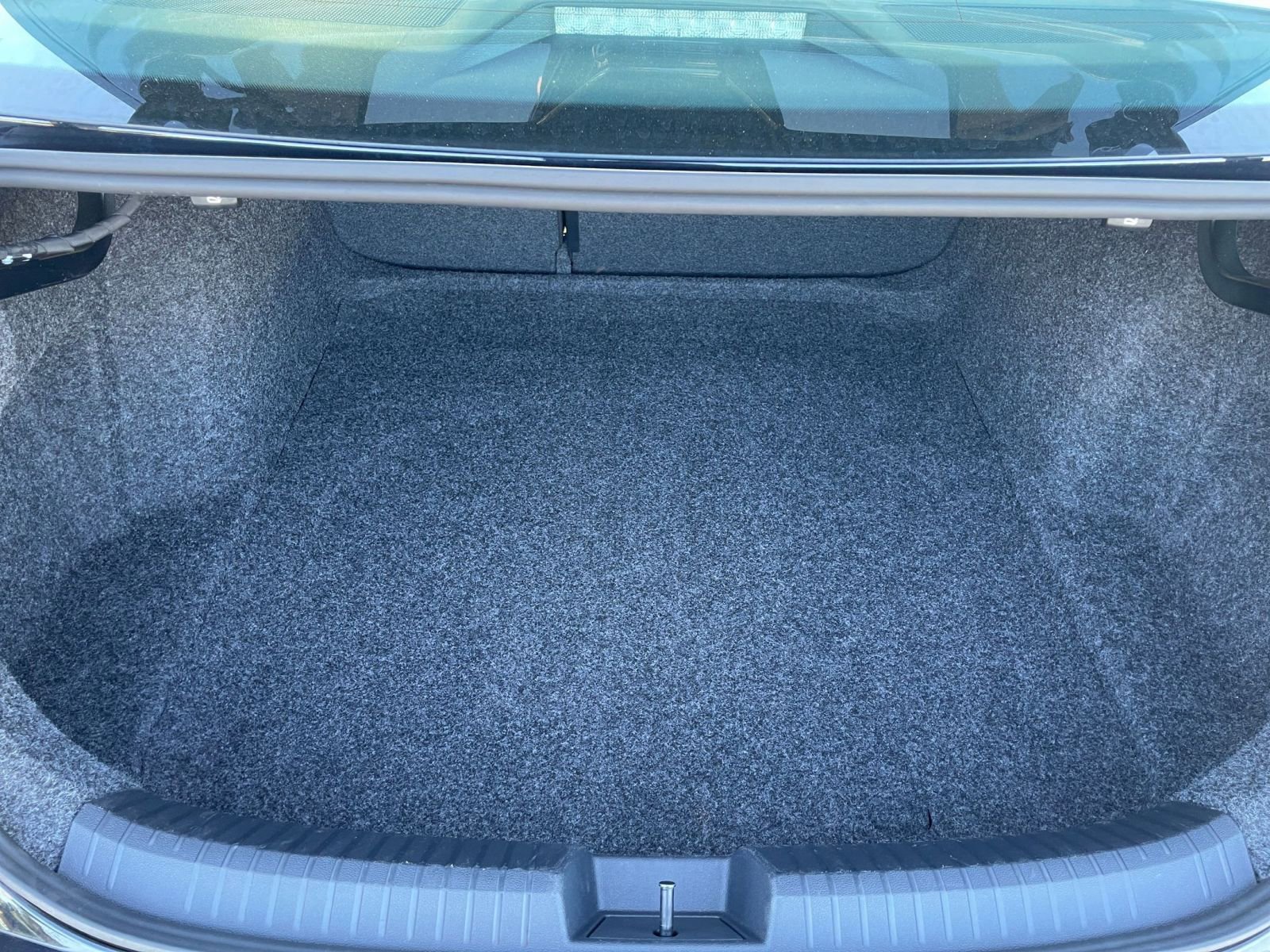 Thumbnail: 2025 Volkswagen Jetta - 31