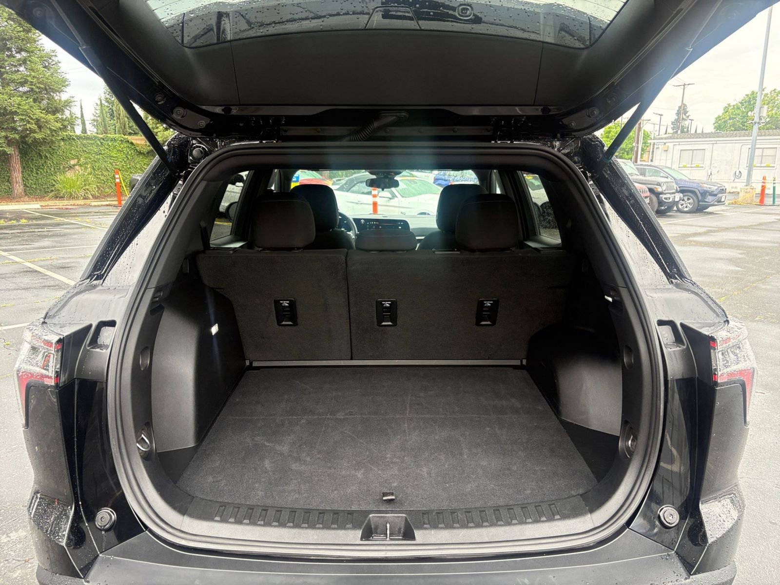 Thumbnail: 2025 Chevrolet Equinox - 32