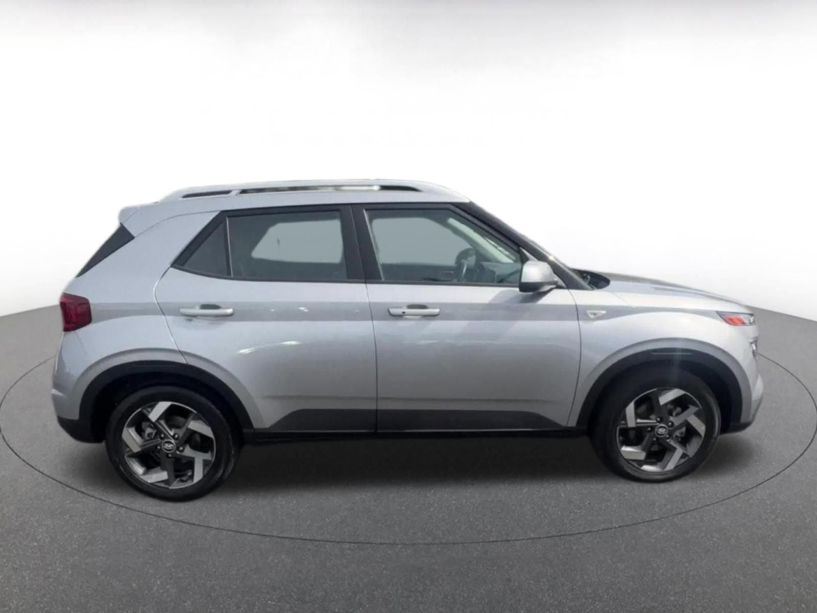 Thumbnail: 2025 Hyundai Venue - 16