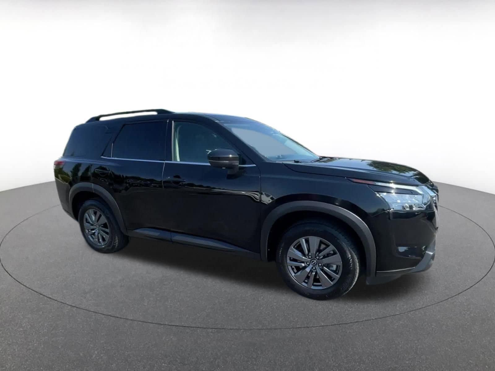 Thumbnail: 2024 Nissan Pathfinder - 2