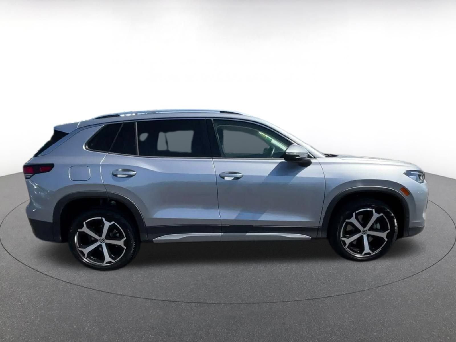 Thumbnail: 2026 Volkswagen Tiguan - 15
