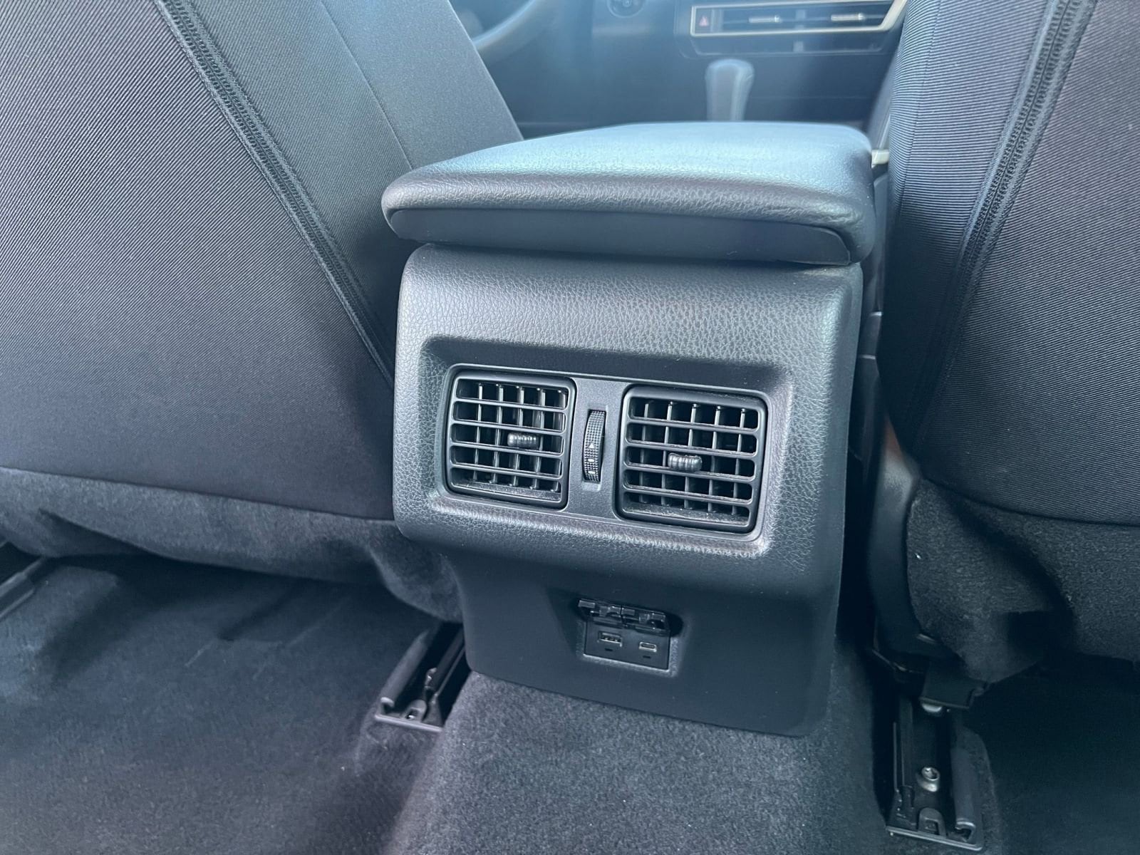 Thumbnail: 2025 Toyota Camry - 24