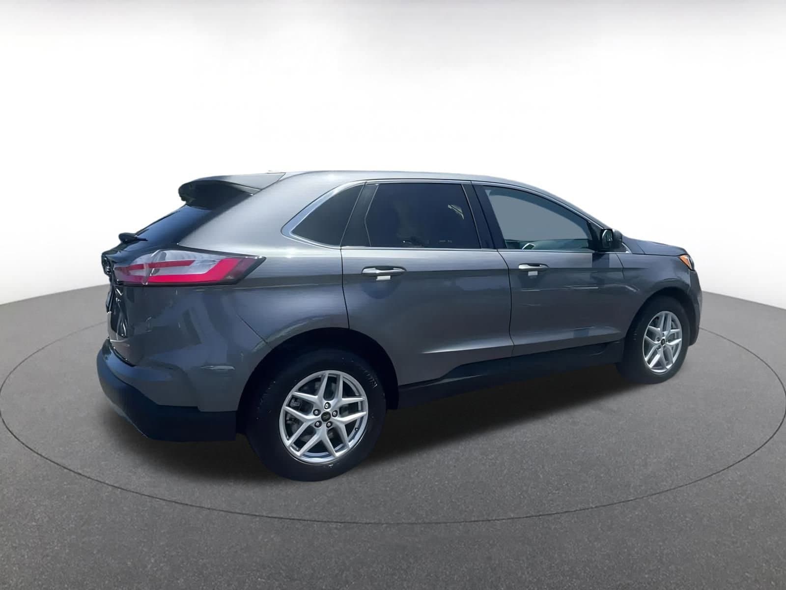 Thumbnail: 2024 Ford Edge - 15