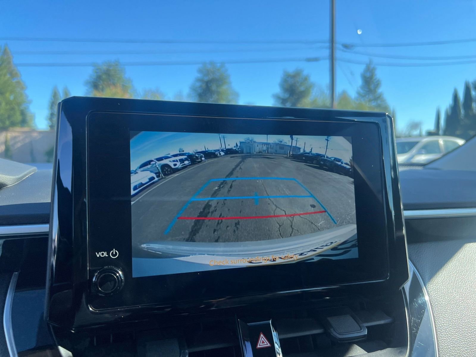 Thumbnail: 2025 Toyota Corolla - 17