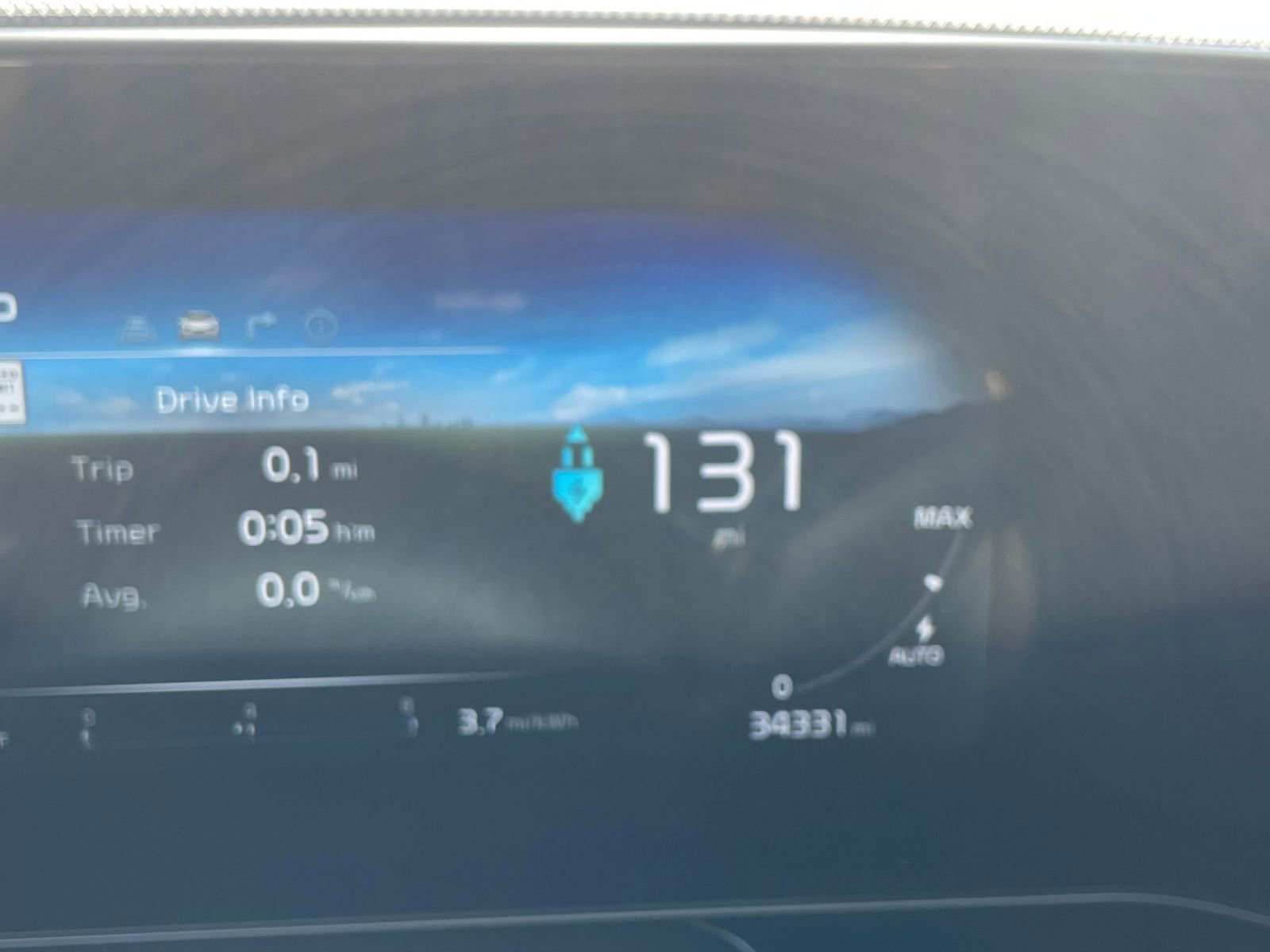Thumbnail: 2023 Kia Niro - 18