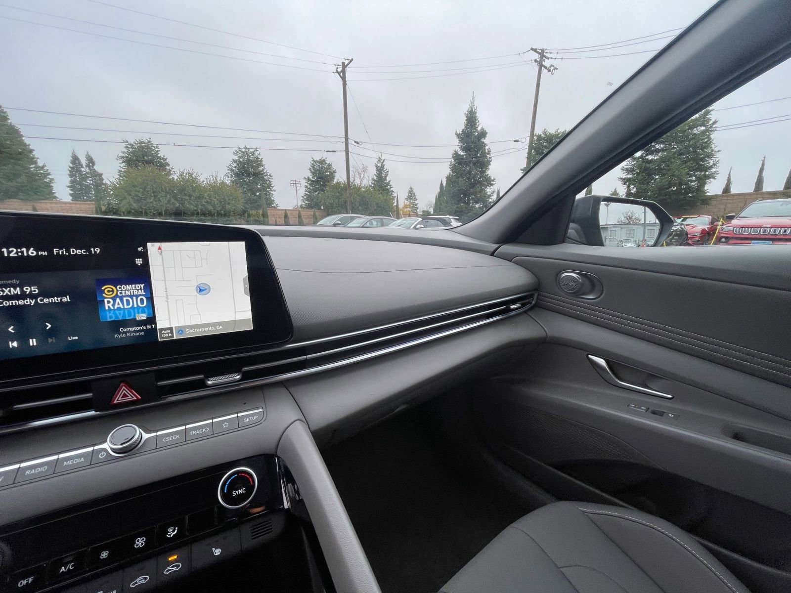 Thumbnail: 2025 Hyundai Elantra - 30