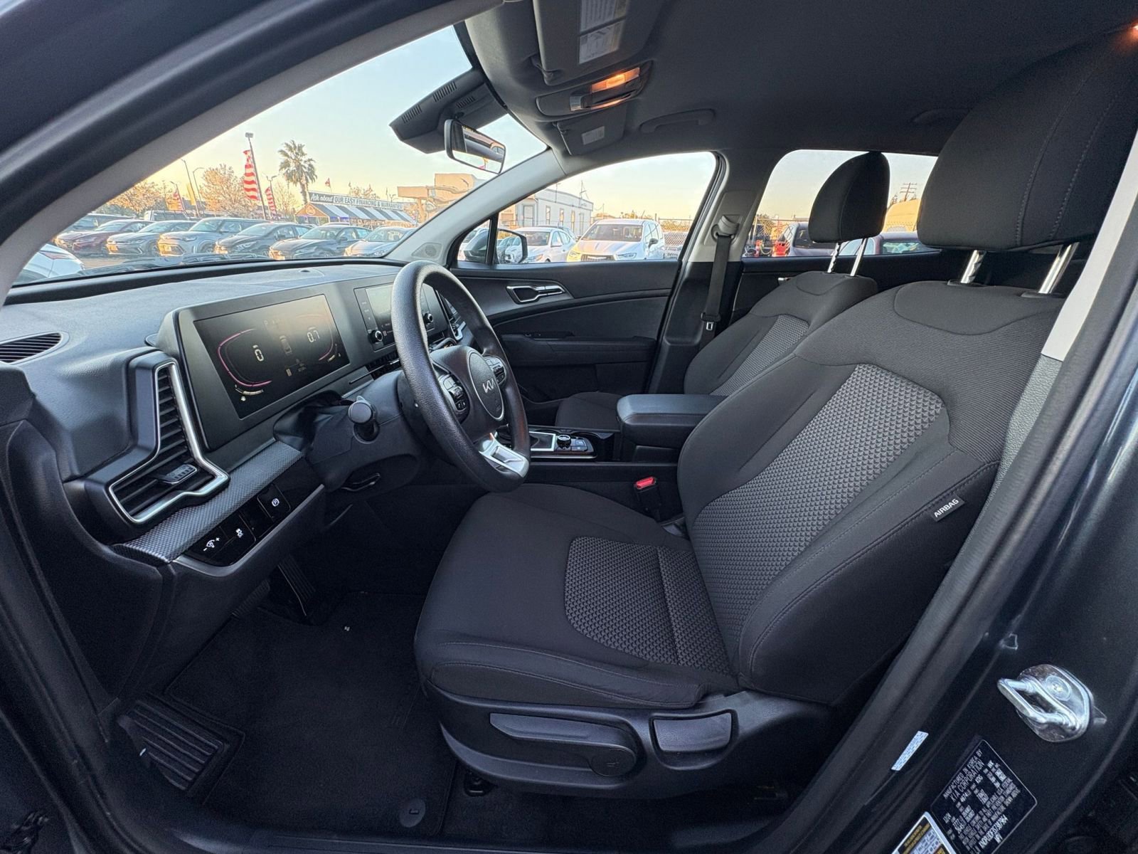 Thumbnail: 2025 Kia Sportage - 25