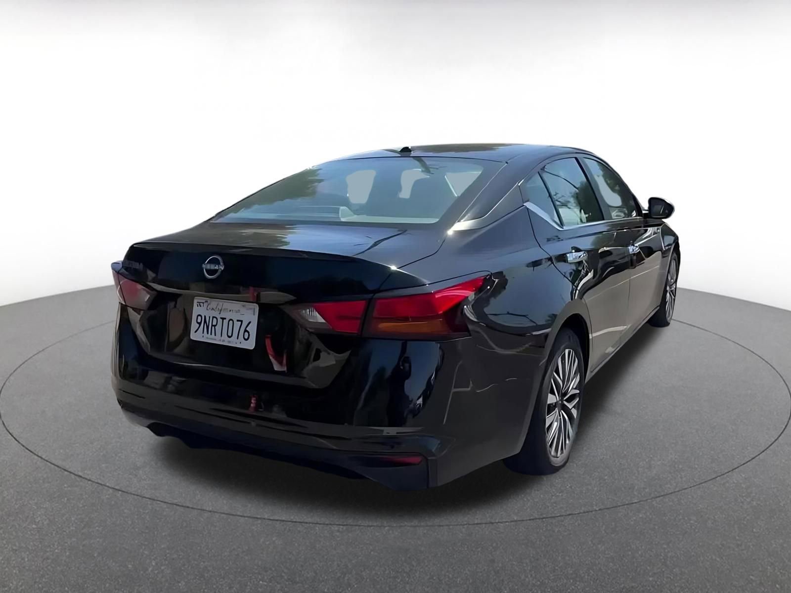 Thumbnail: 2025 Nissan Altima - 14
