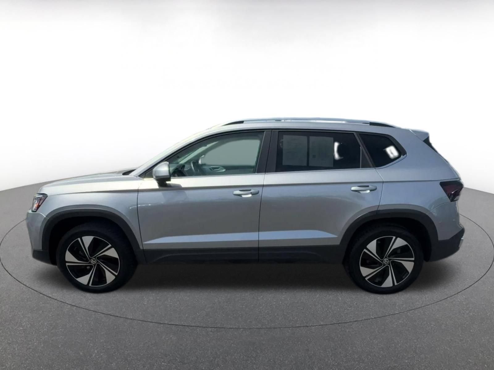 Thumbnail: 2026 Volkswagen Taos - 9