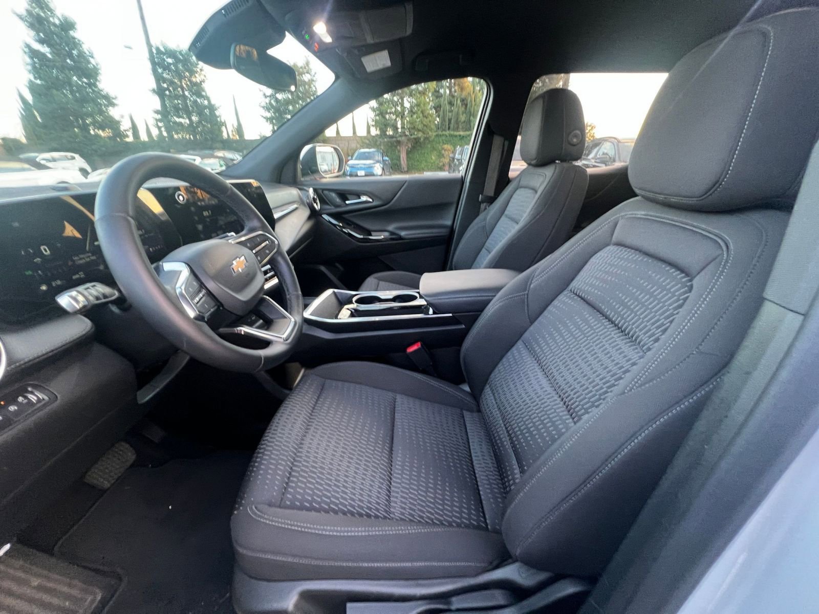 Thumbnail: 2025 Chevrolet Equinox - 27