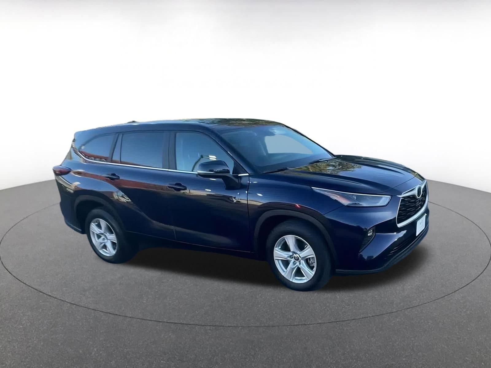 Thumbnail: 2025 Toyota Highlander - 2