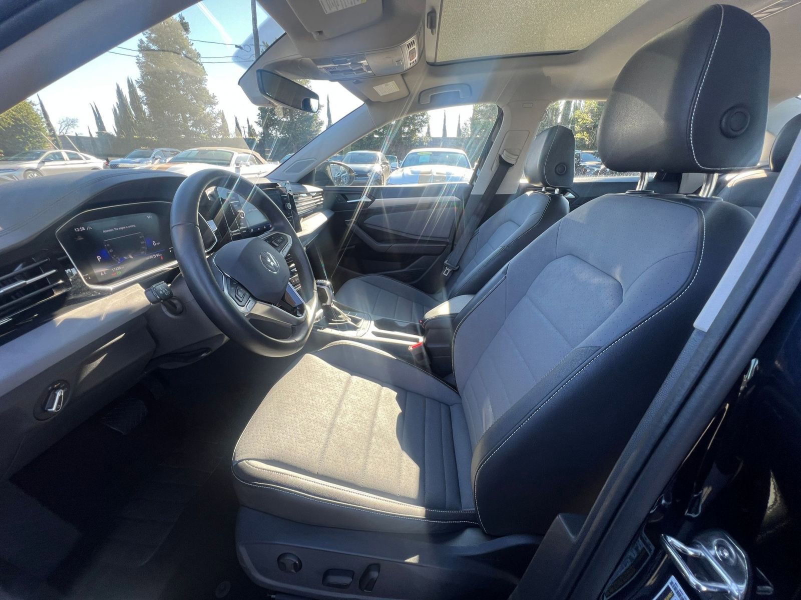 Thumbnail: 2025 Volkswagen Jetta - 25