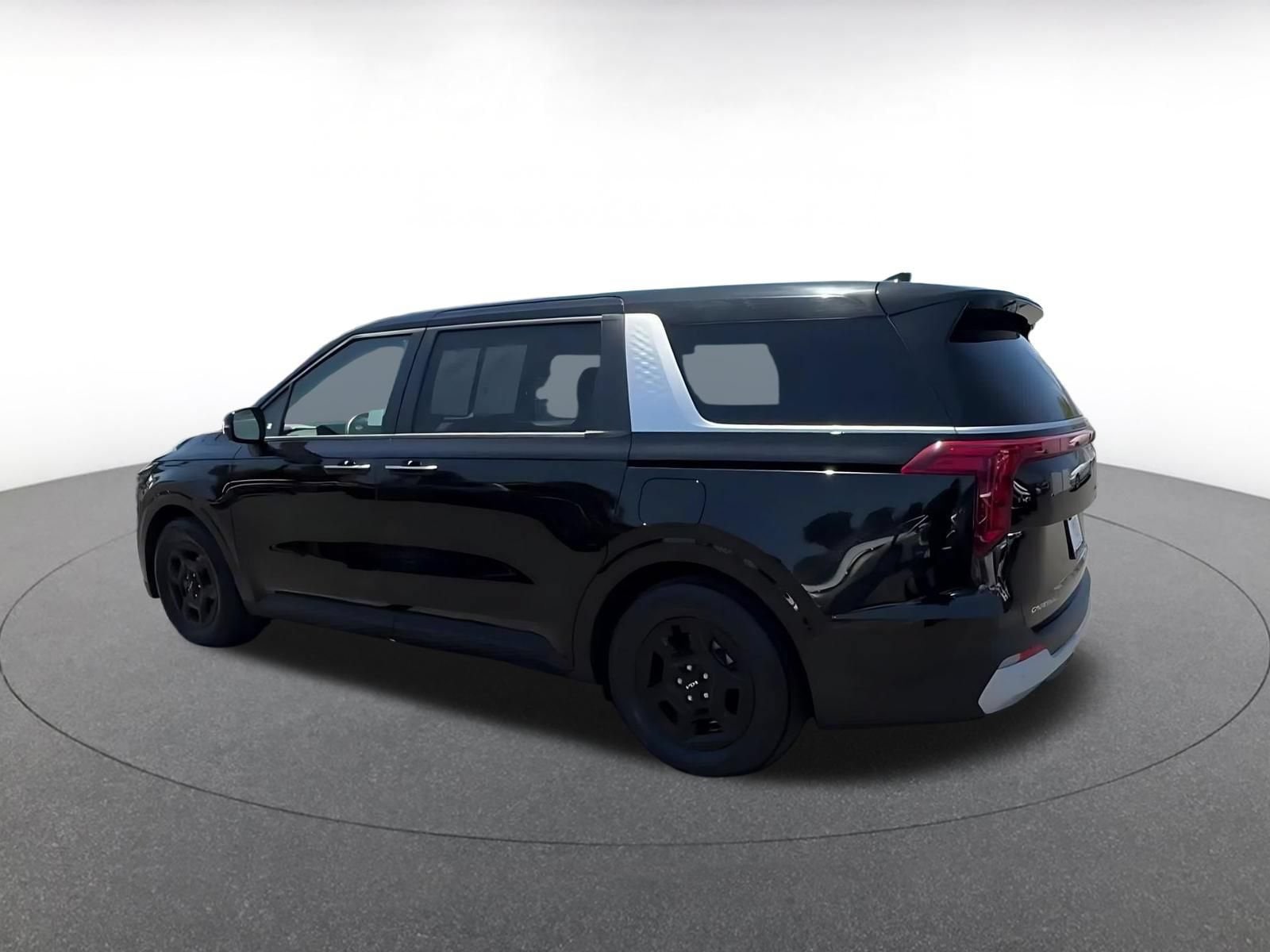 Thumbnail: 2026 Kia Carnival - 10