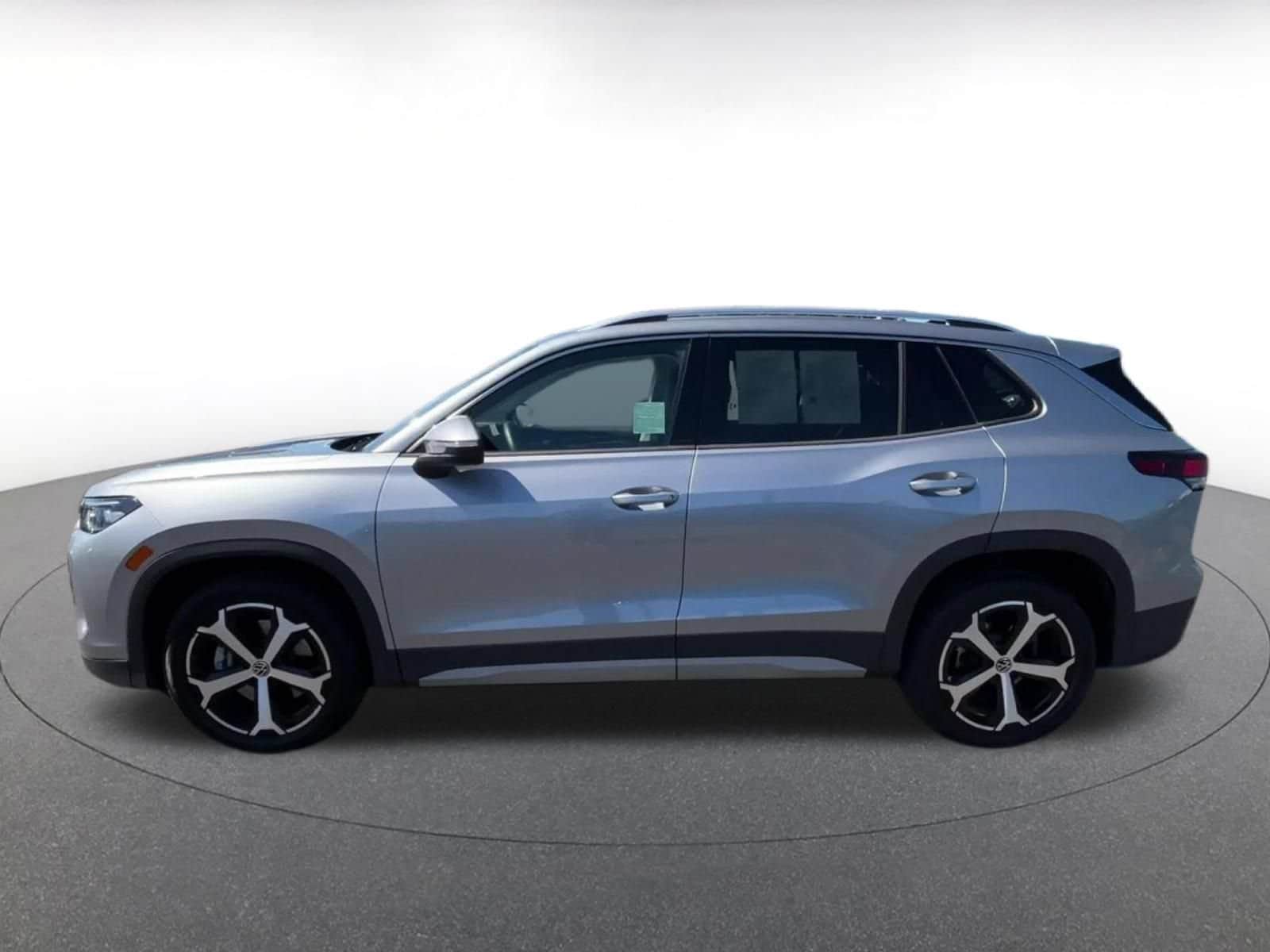 Thumbnail: 2026 Volkswagen Tiguan - 9