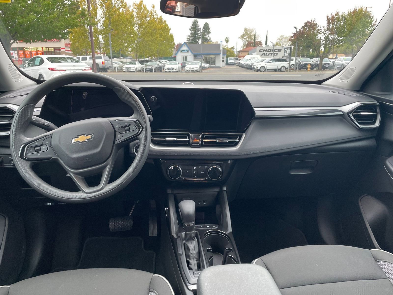 Thumbnail: 2025 Chevrolet TrailBlazer - 27