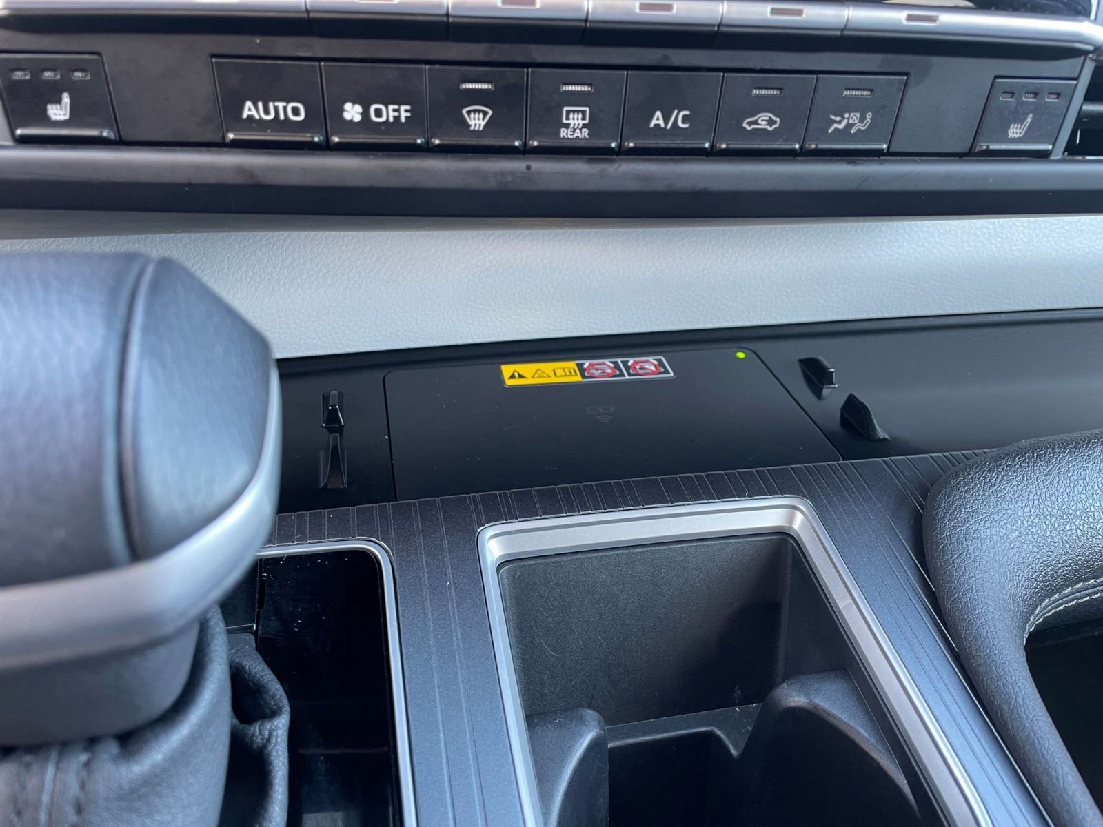 Thumbnail: 2025 Toyota Sienna - 20