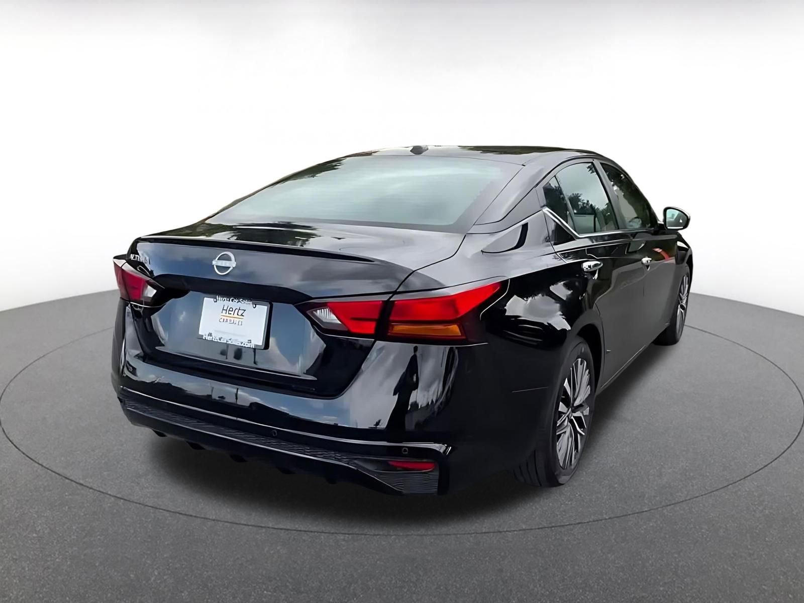 Thumbnail: 2025 Nissan Altima - 14
