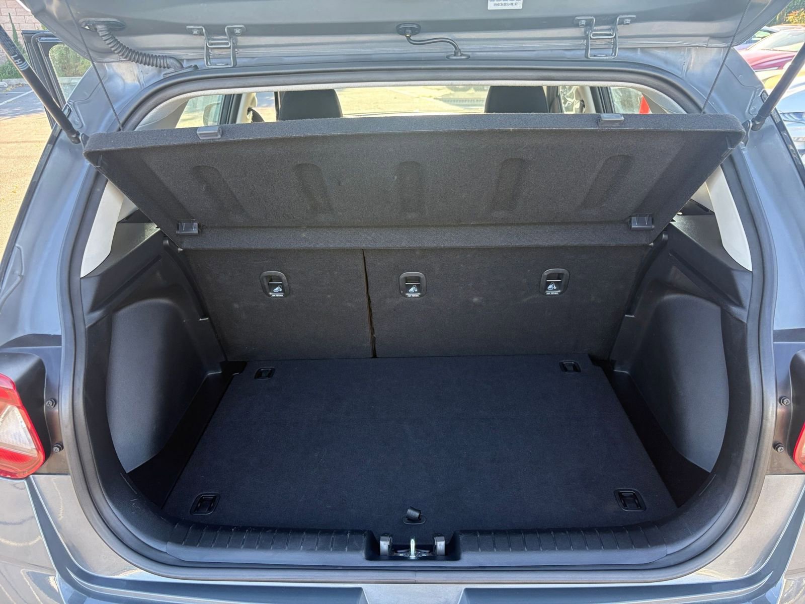 Thumbnail: 2025 Hyundai Venue - 31